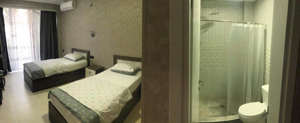 Golden Lion Hotel Kobuleti Eksteriør billede