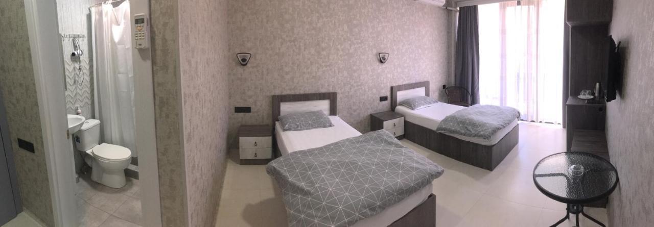 Golden Lion Hotel Kobuleti Eksteriør billede